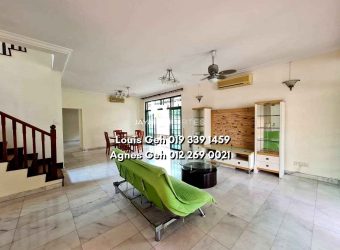 2 Storey | Nicely Maintained 2 Storey | Nicely Maintained